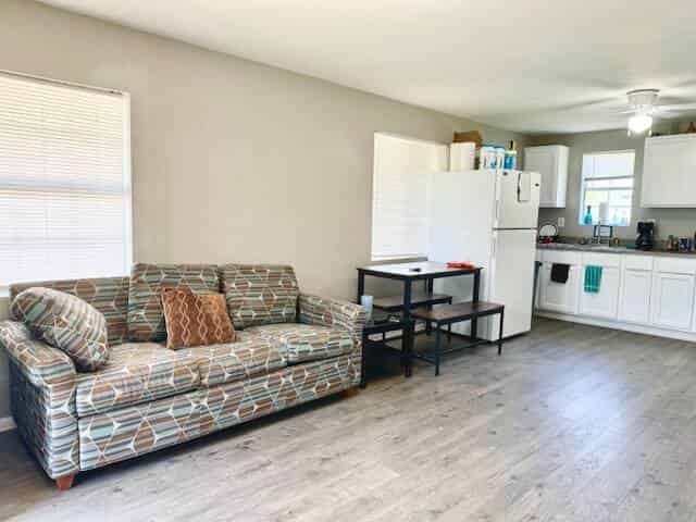 Men's Cabin 4 in Reeds Spring, MO